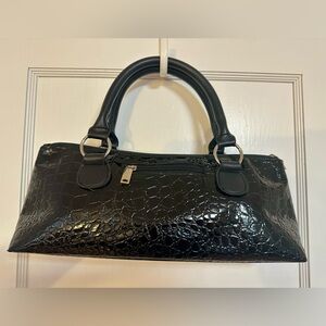Elegant Black Crocodile-Embossed Wine Cooler Handbag